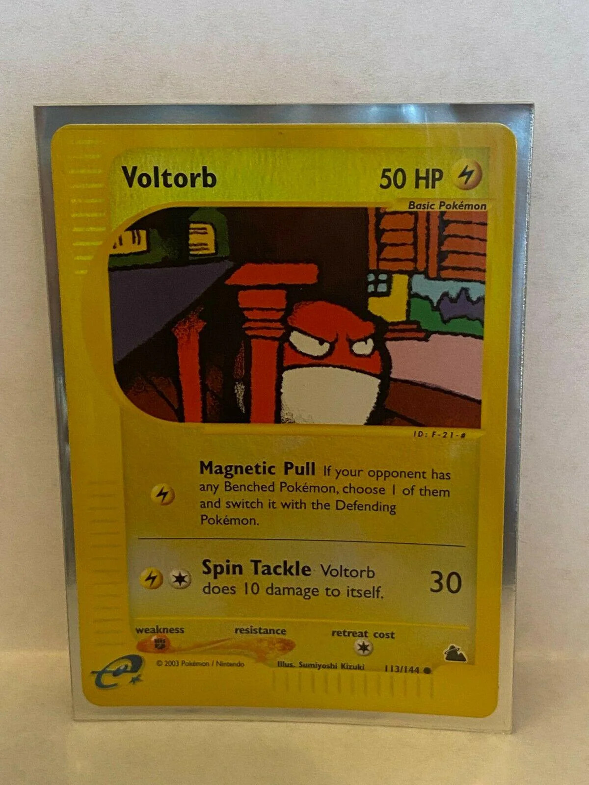 Voltorb #113 — Skyridge (Reverse Holo)