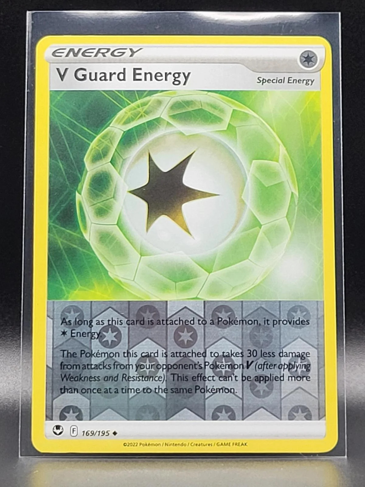 V-Schutz-Energie #169 — Silberne Sturmwinde (Reverse Holo)