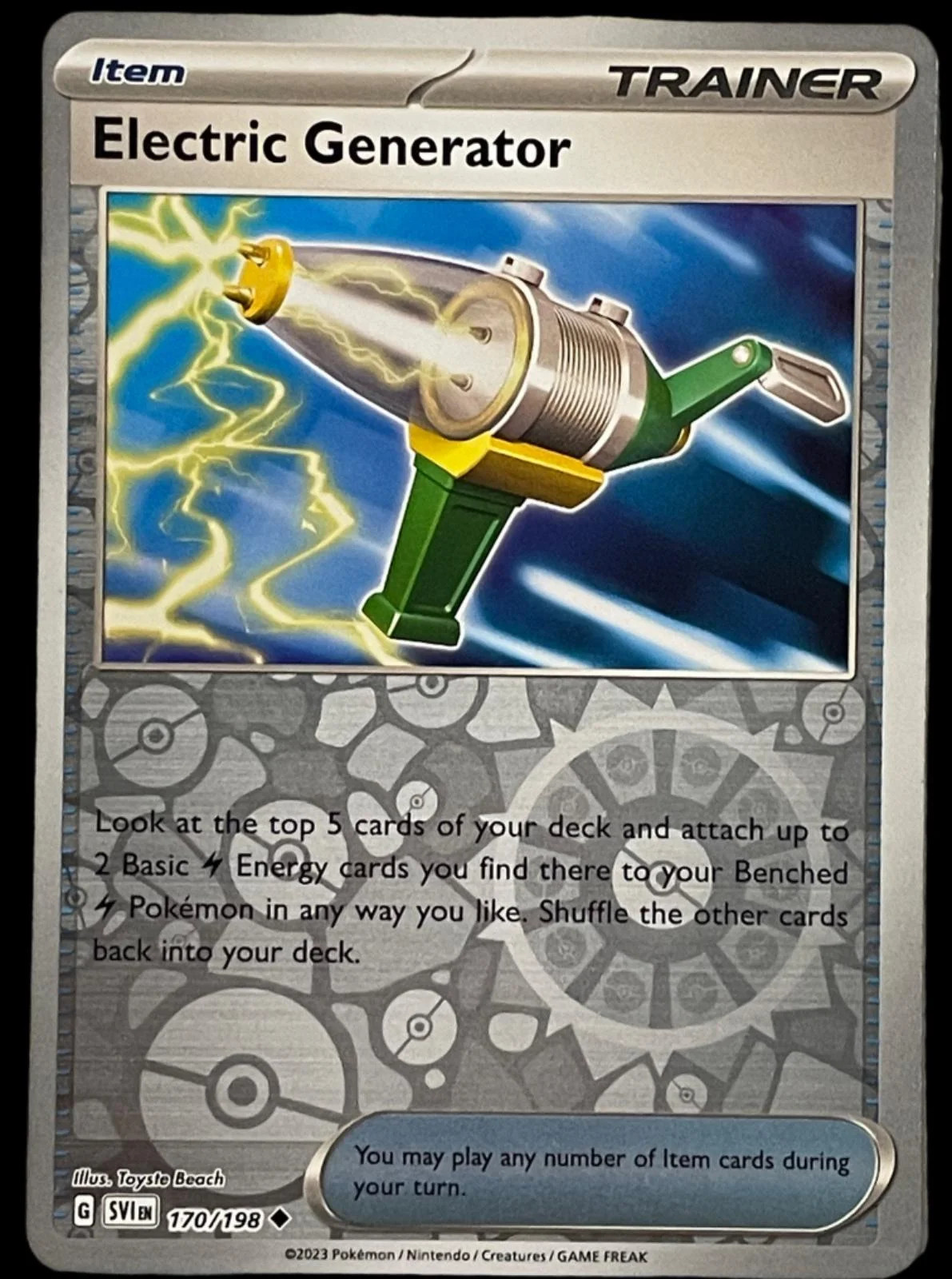 Elektrischer Generator #170 — Karmesin & Purpur (Reverse Holo)