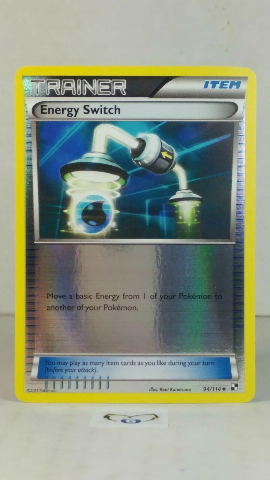 Substituição de Energia #94 — Black & White (Reverse Holo)