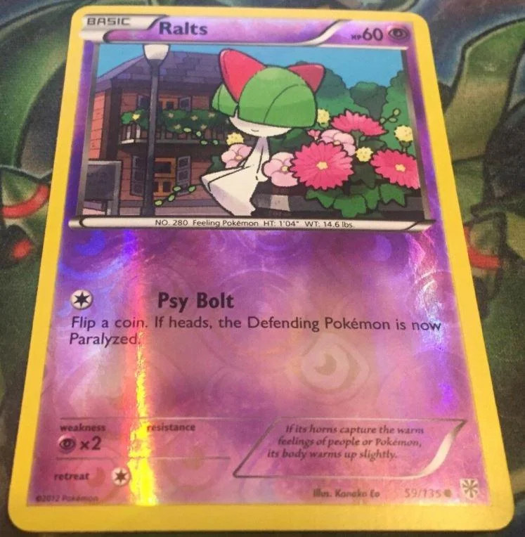 Ralts #59 — Tormenta Plasma (Reverse Holo)