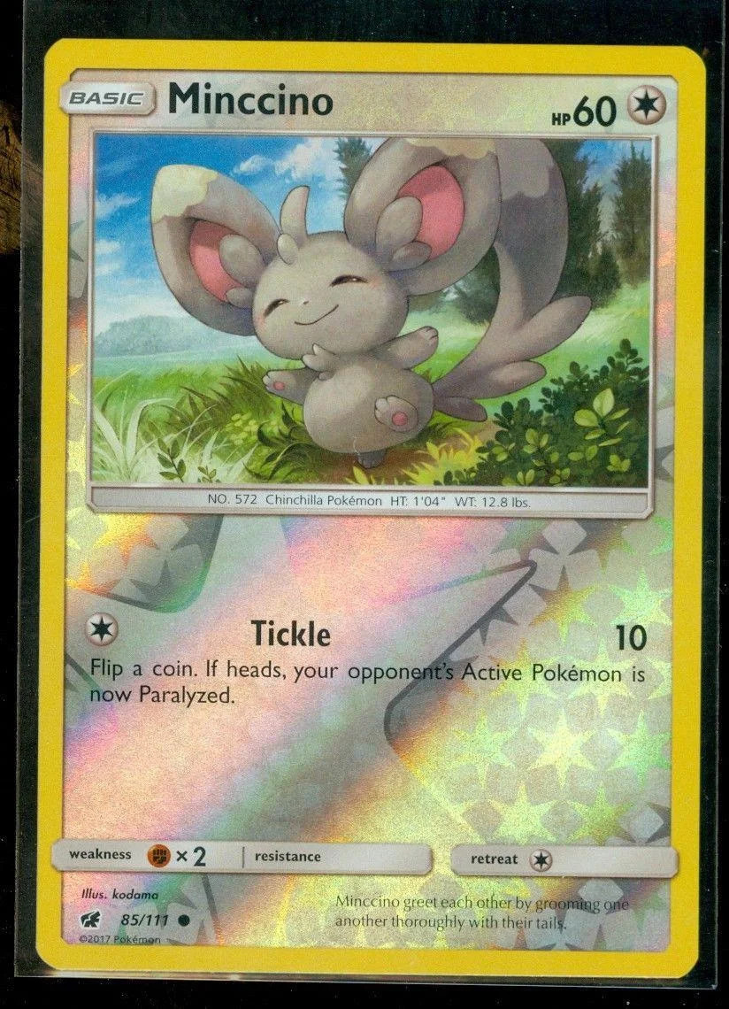 Minccino #85 — Invasión Carmesí (Reverse Holo)